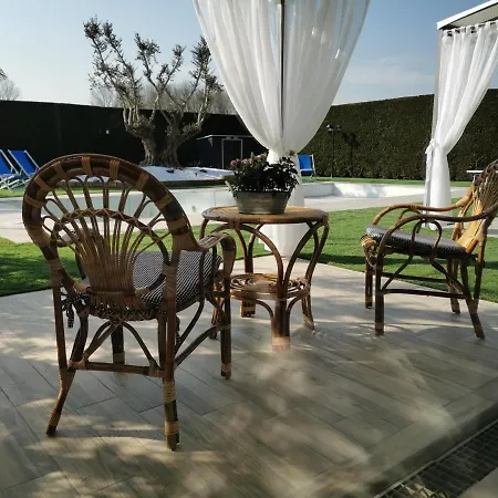 Minisuite 30 Mq 2 Posti Con Piscina In Villa *