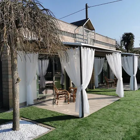 Villa Minisuite 30 Mq 2 Posti Con Piscina In *